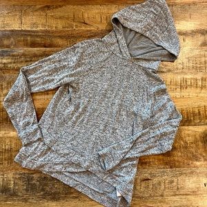 Rumi & Ryder Grey Pullover Hoodie Size Medium Girls